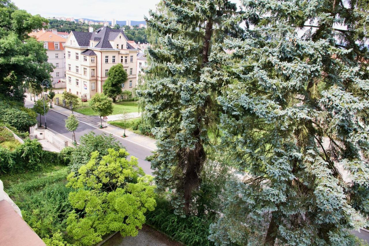 Ubytovani 1204 Na Ulici Krale Jiriho Apartment Karlovy Vary Exterior photo